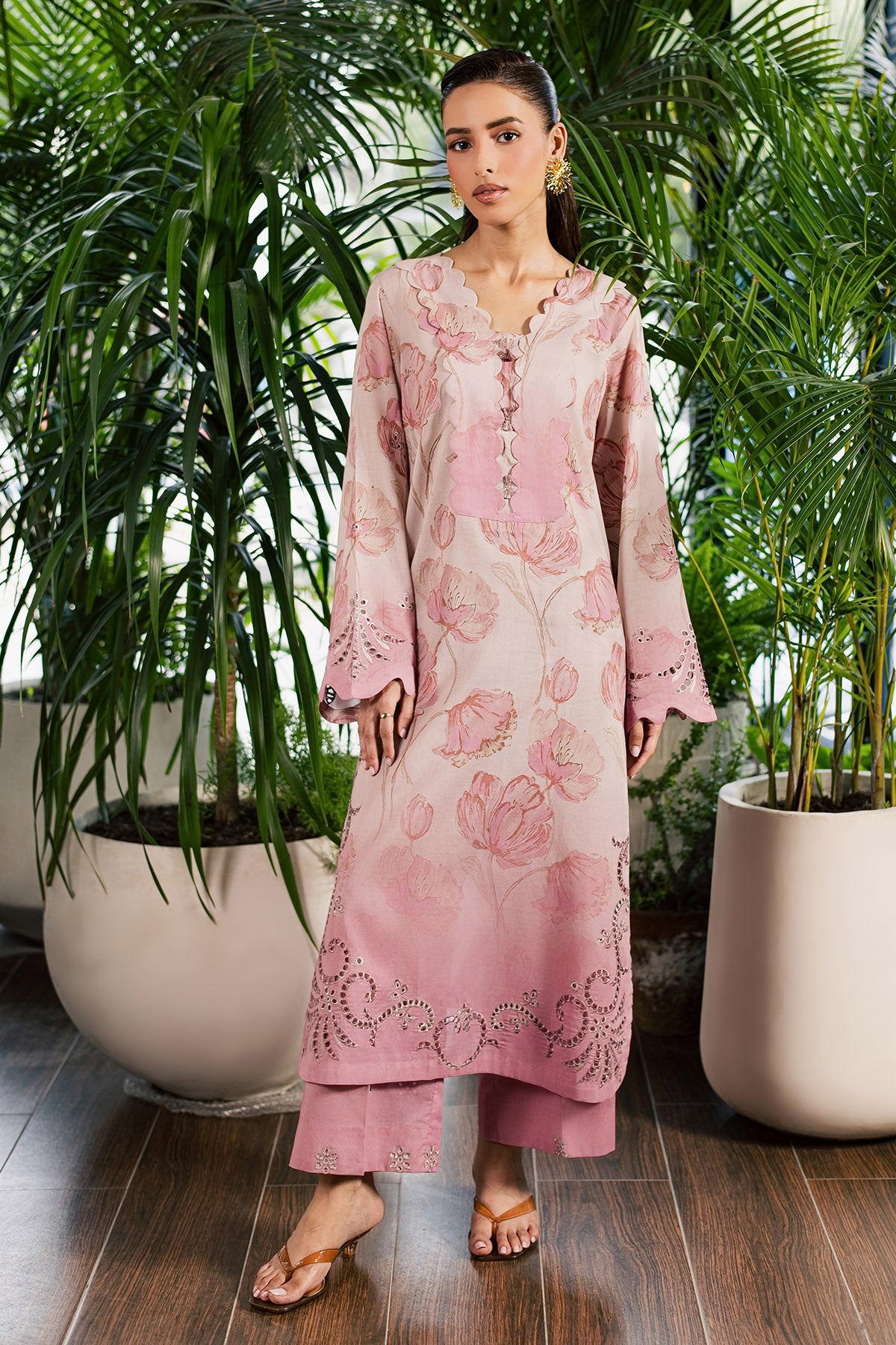 Retail Price: 4,650/-PKR