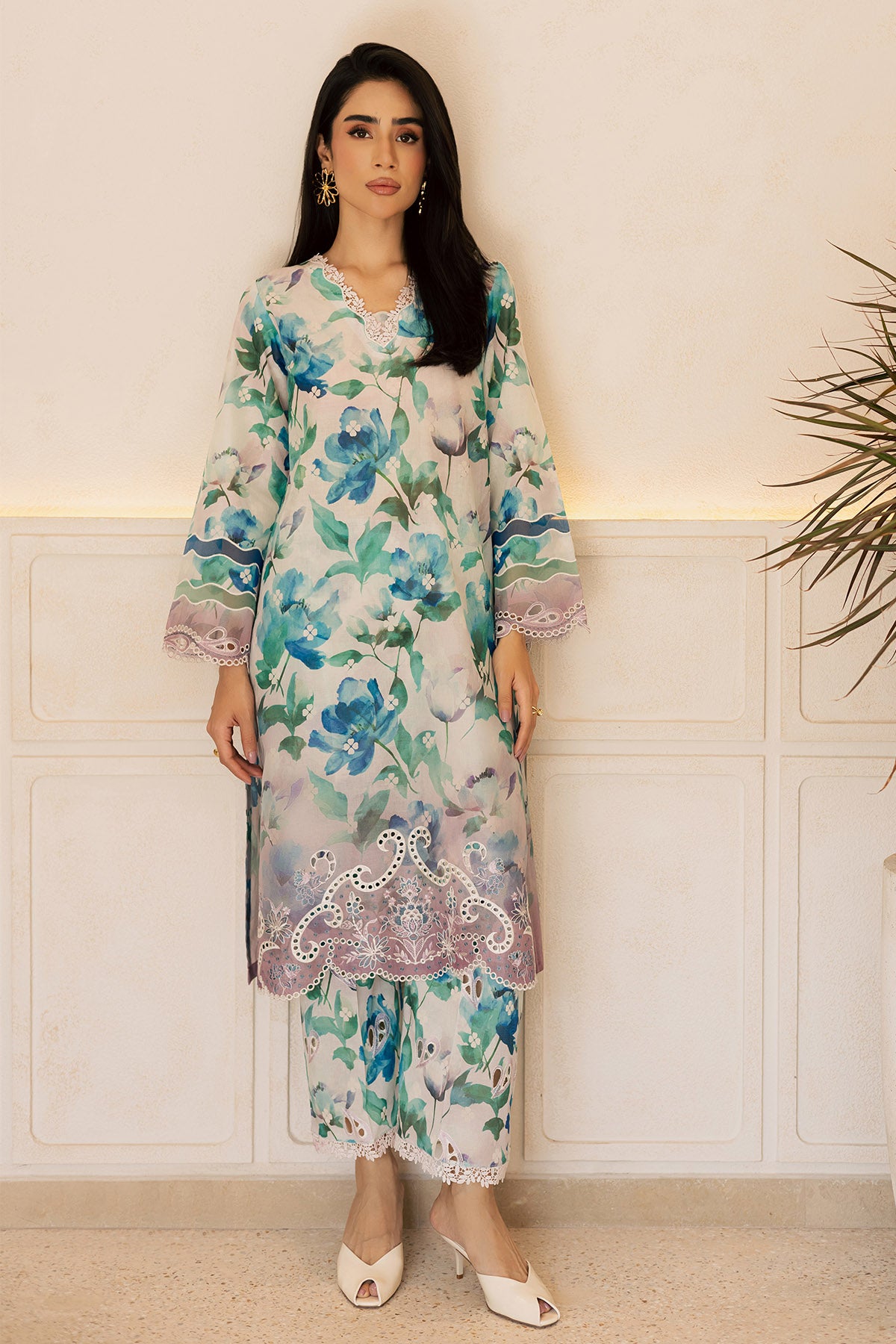 Retail Price: 4,500/-PKR