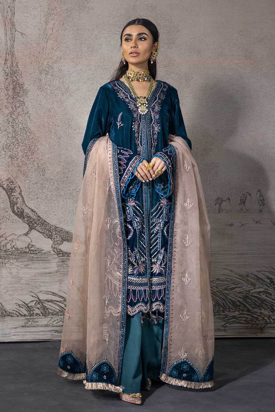 Nureh | Maya Velvet | NW-111